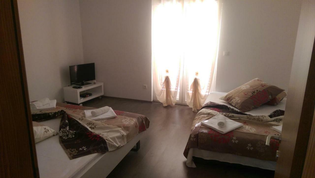 Apartmani Sandro Ivan Dolac Buitenkant foto